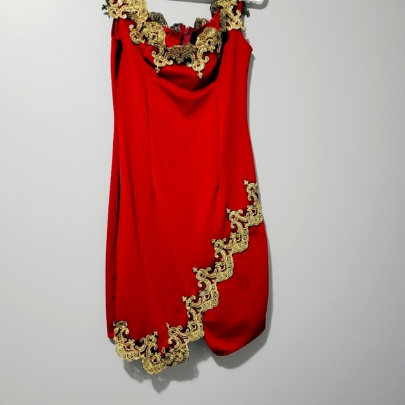 Dress, Blouse from Small to Medium - Picture 8 of 12